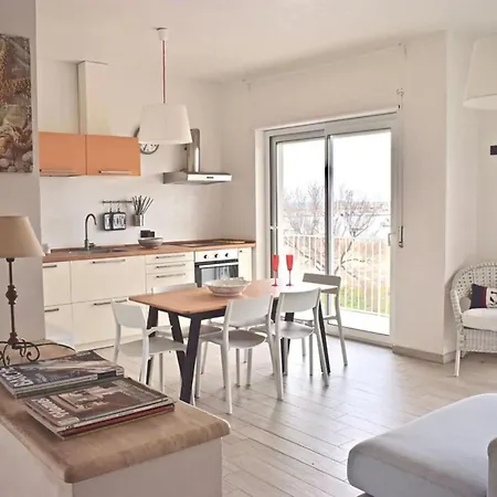 Harbor Ii Apartment *